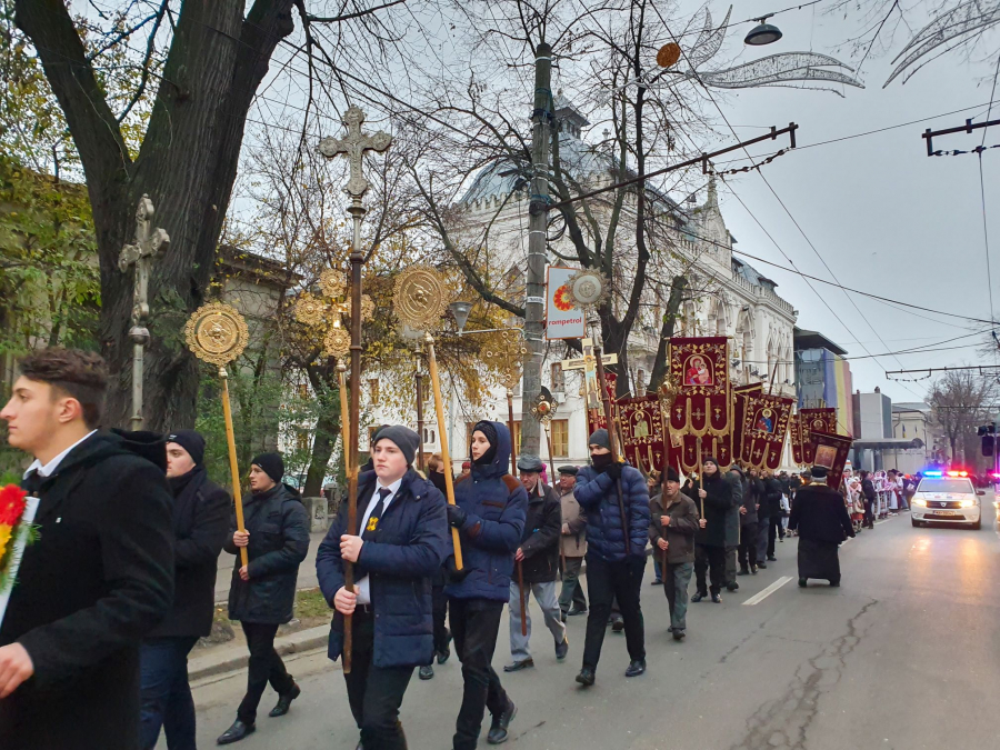 Pelerinaj impresionant cu moaştele Sf. Grigorie Dascălul