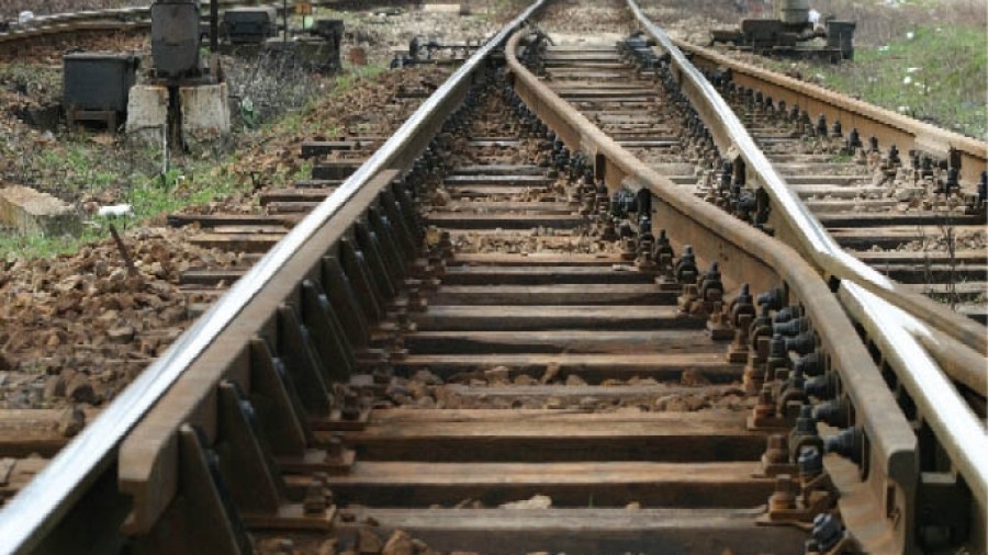 Furtuna de duminică seara a afectat circulaţia feroviară în zona Băneasa