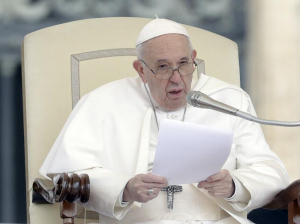 Papa Francisc a abolit ”secretul pontifical”