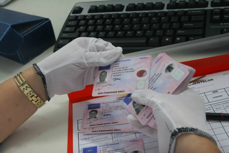 De ce durează mult schimbarea permiselor de conducere străine