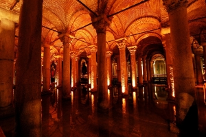 Basilica Cisternă - Palatul Scufundat din adâncurile Istanbulului