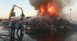 Incendiu de proporții în zona Port Docuri (VIDEO)
