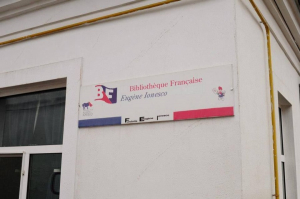 Foarte tineri plasticieni, expoziţie după un concurs la sânge