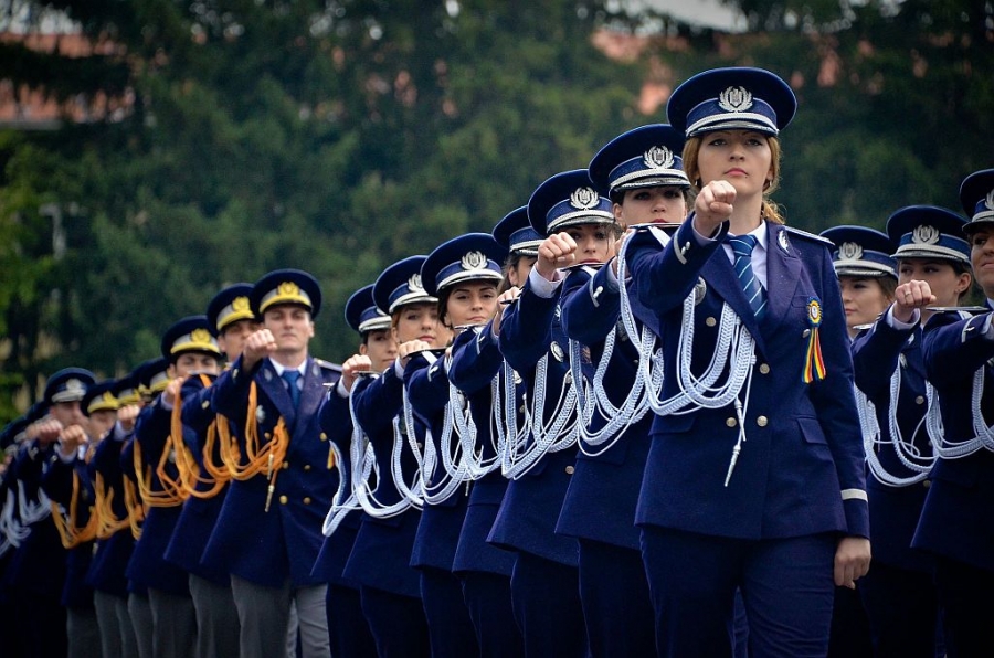 Femeile au ocupat posturile cele mai bune din Poliţie, după recentul concurs organizat