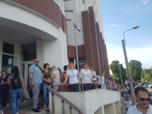 Proteste spontane și la Galați, la sediul AJFP și la Vamă