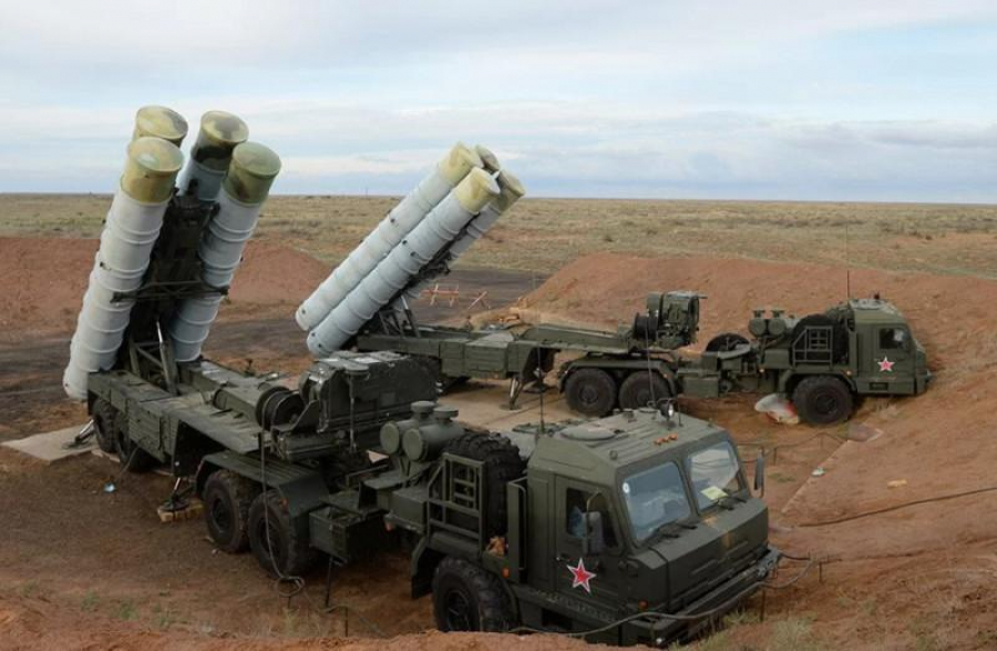 Rusia face exerciții cu rachete antiaeriene în Crimeea