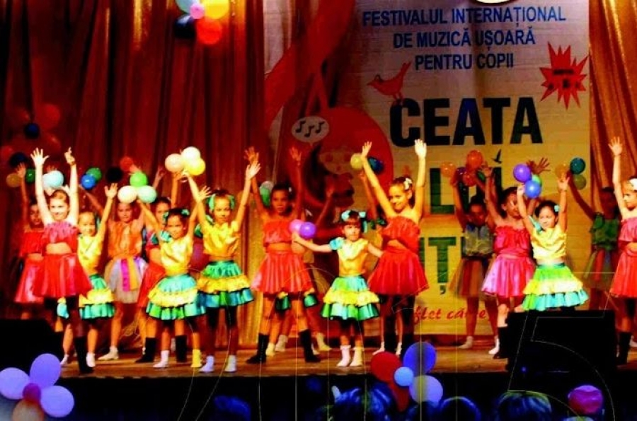 Micii interpreţi se pot ÎNSCRIE la Festivalul ”Ceata lui Piţigoi”. PREMII considerabile pentru câştigători