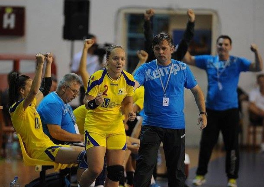 Din curtea şcolii, la TITLUL MONDIAL: "Tati, vreau şi eu să joc handbal"