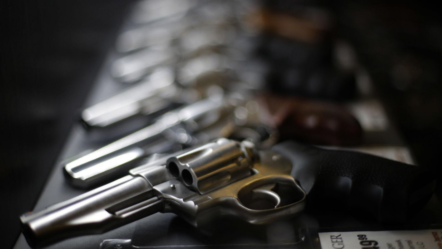 Statul Tennessee autorizează „portul constituţional” al armelor
