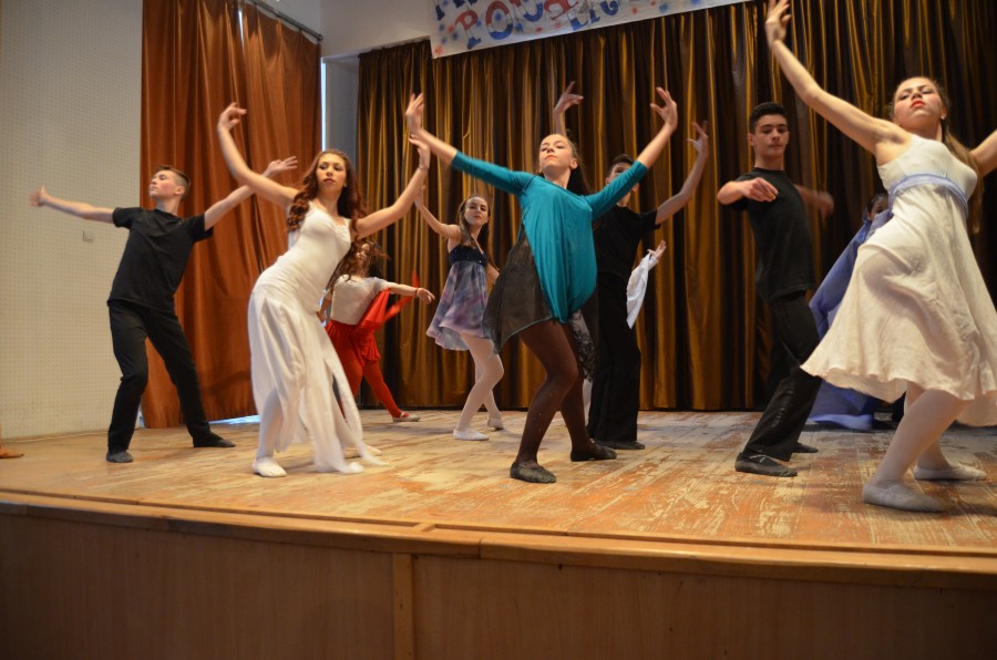 Francofonia, sărbătorită prin dans şi muzică la Liceul de Artă