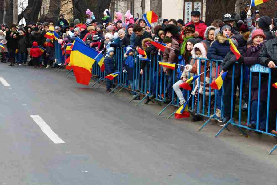 FOTO | Mii de gălăţeni au sărbătorit în stradă Ziua Naţională. LA MULȚI ANI, ROMÂNIA!