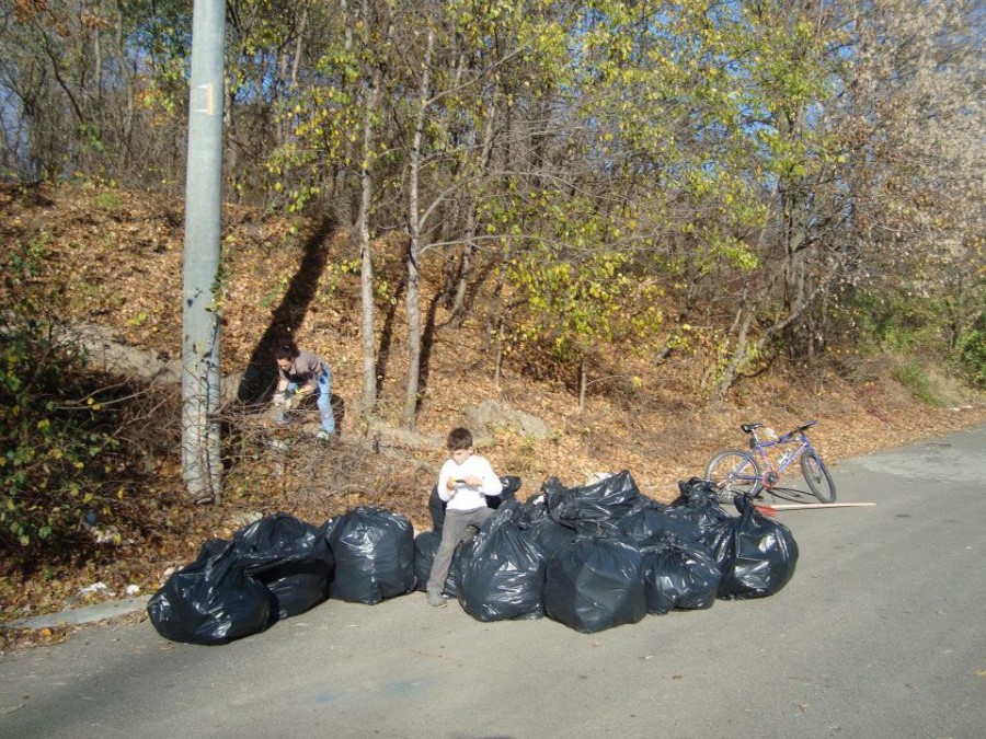 Bike Works „loveşte” din nou: Curăţenie şi trasee pentru mountain bike în oraş