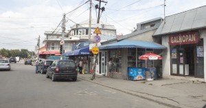 Adio, chioşcuri! Galerii comerciale în Bariera Traian