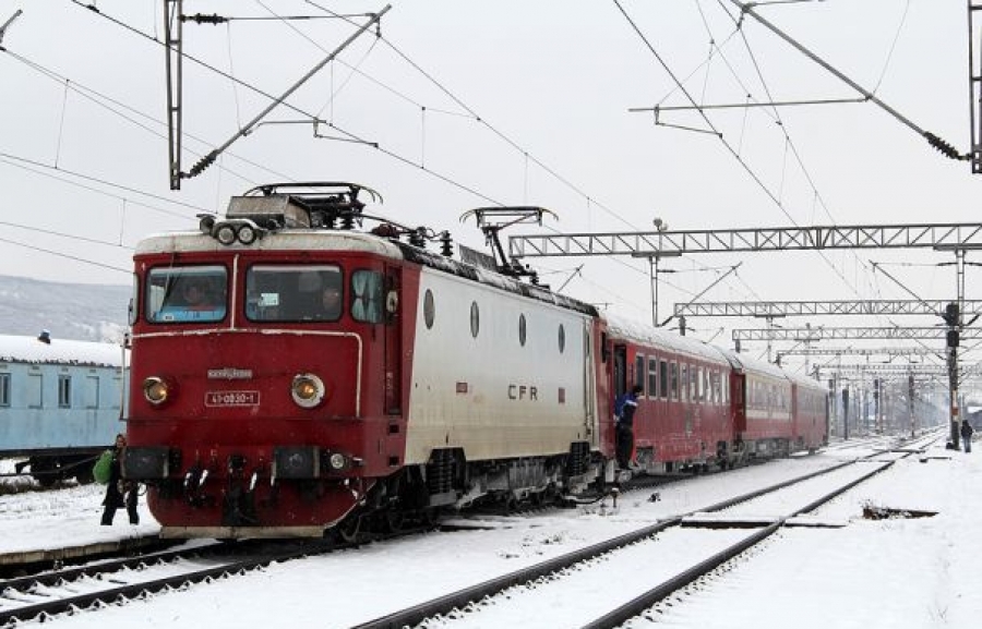 De VALENTINE'S DAY, cu trenul, două bilete la preţ de unul