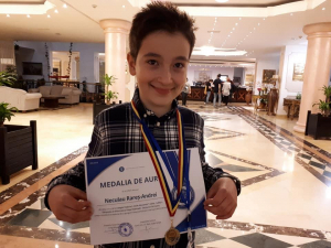 Aur pentru juniori la naţionala de Informatică
