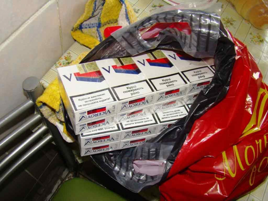 Contrabandă cu 60 de pachete de ţigări