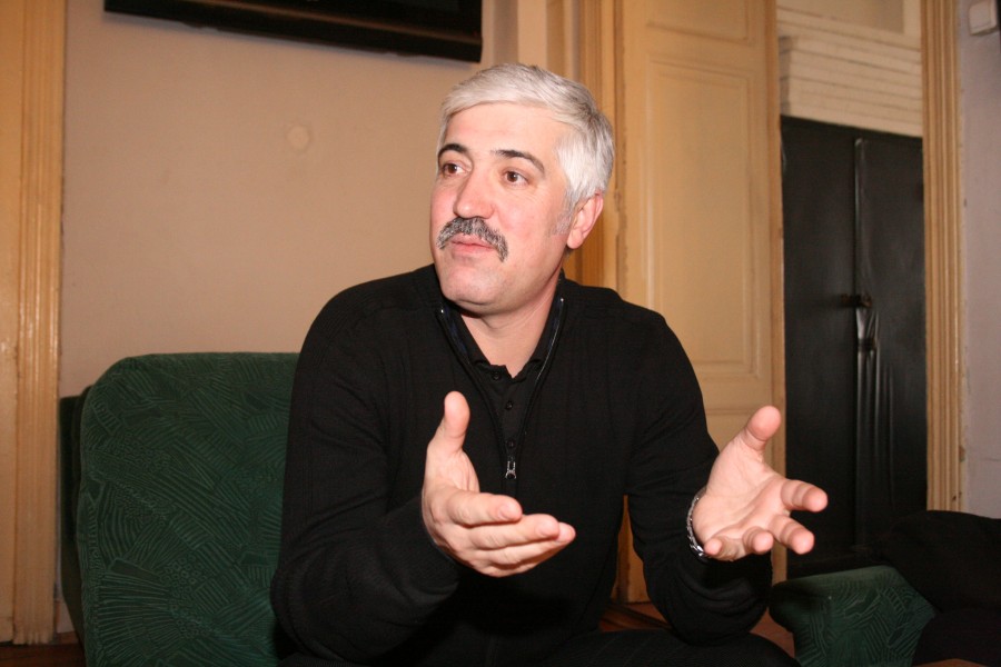 Interviu cu Teodor Niţă, directorul interimar al Teatrului Muzical „Din linişte, din frumuseţe şi din armonie se naşte muzica”