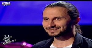 VIDEO / Gălăţeanul Adrian Nour l-a cucerit pe Horia Brenciu la &quot;Vocea României&quot;