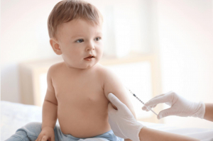 Părinţii nu vor fi amendaţi dacă nu îşi vaccinează copiii