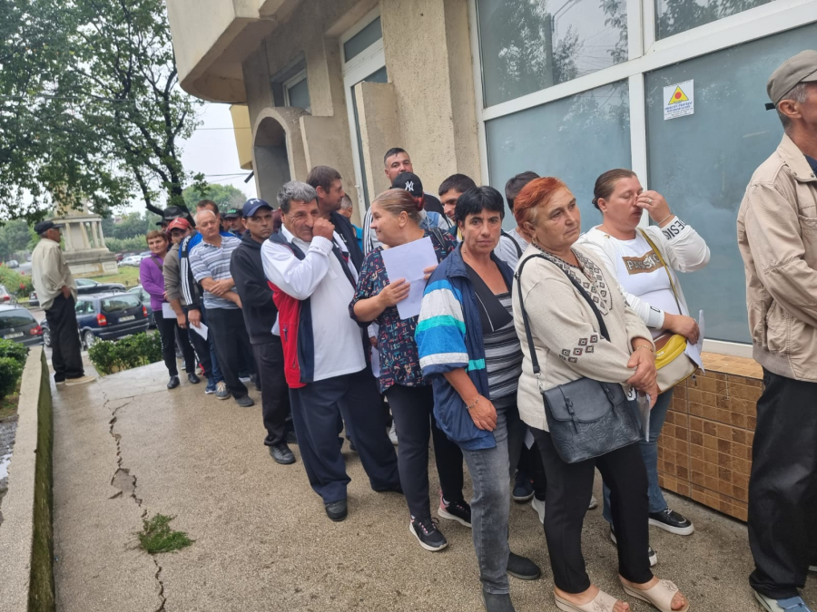 Peste 3.000 de gălățeni angajați prin AJOFM