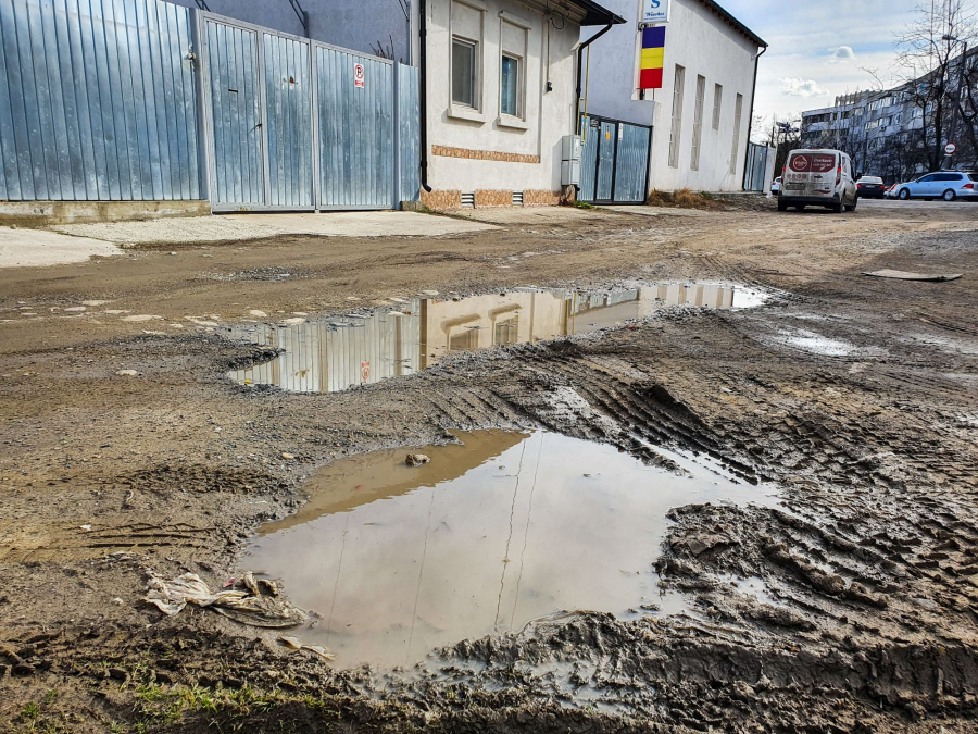 Vidanjă pentru 40 de străzi care nu au canalizare