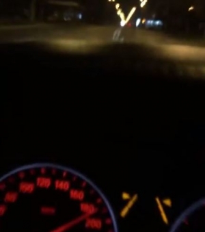 ȘOFER CĂUTAT de poliţiştii gălățeni. S-a filmat conducând cu peste 180 km/h! (VIDEO)