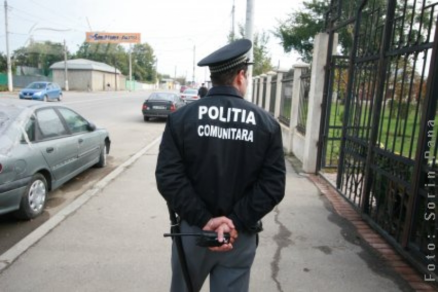 Firma de pază din şcoli, acuzată că nu are licenţă