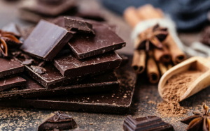 Ciocolata, „leacul” pentru a combate oboseala, slăbiciunea și amețelile