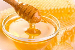 S-au găsit fonduri pentru miere în şcoli