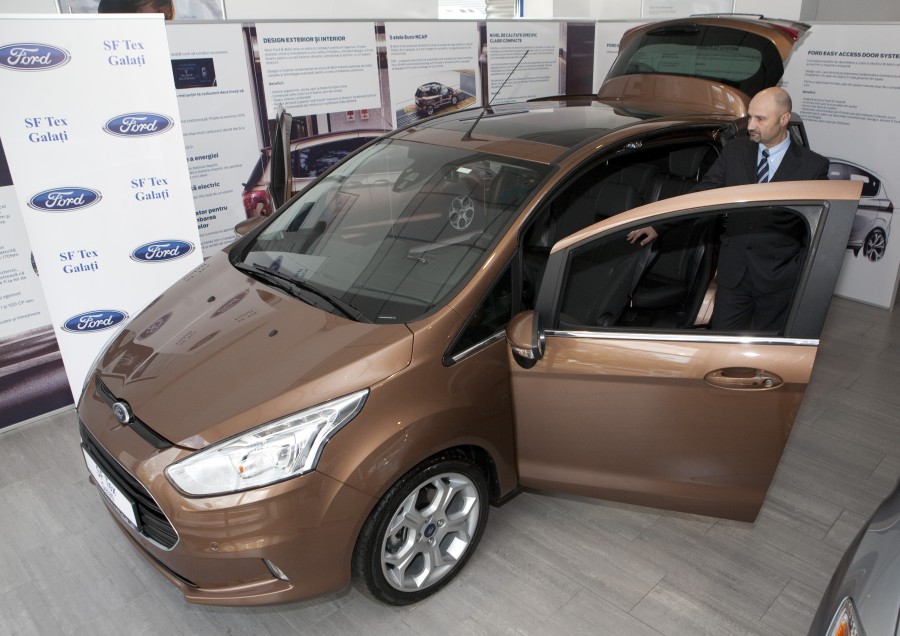 Veniţi să vă jucaţi cu noul Ford B-Max (P)