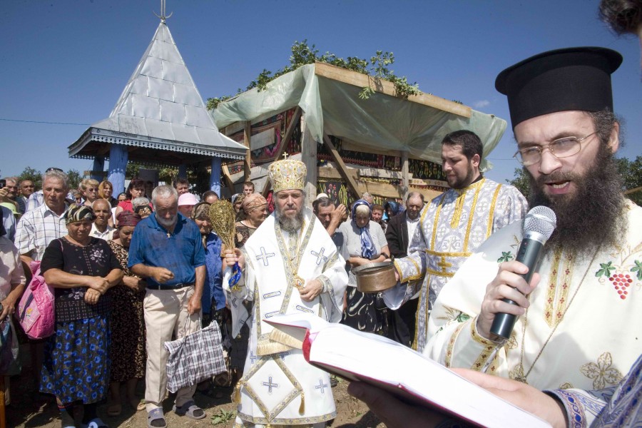 La început de mileniu, pe urmele Sfântului Rafail