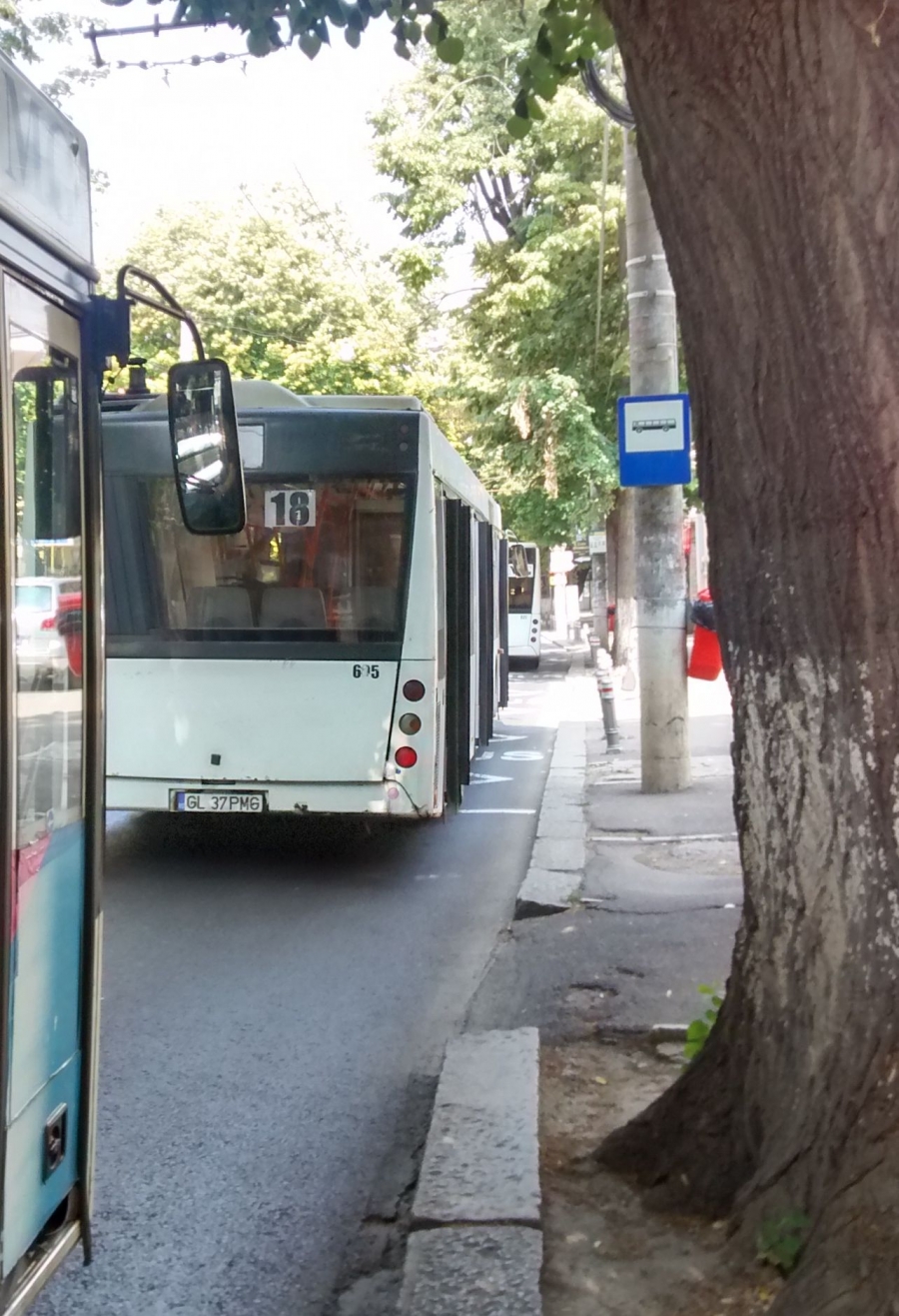 S-au înfiinţat două NOI STAȚII de autobuz