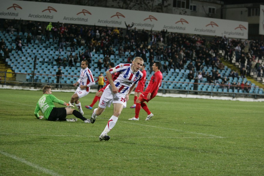 Deşi n-a entuziasmat, Oţelul a bătut cu 3-0 pe Voinţa Sibiu