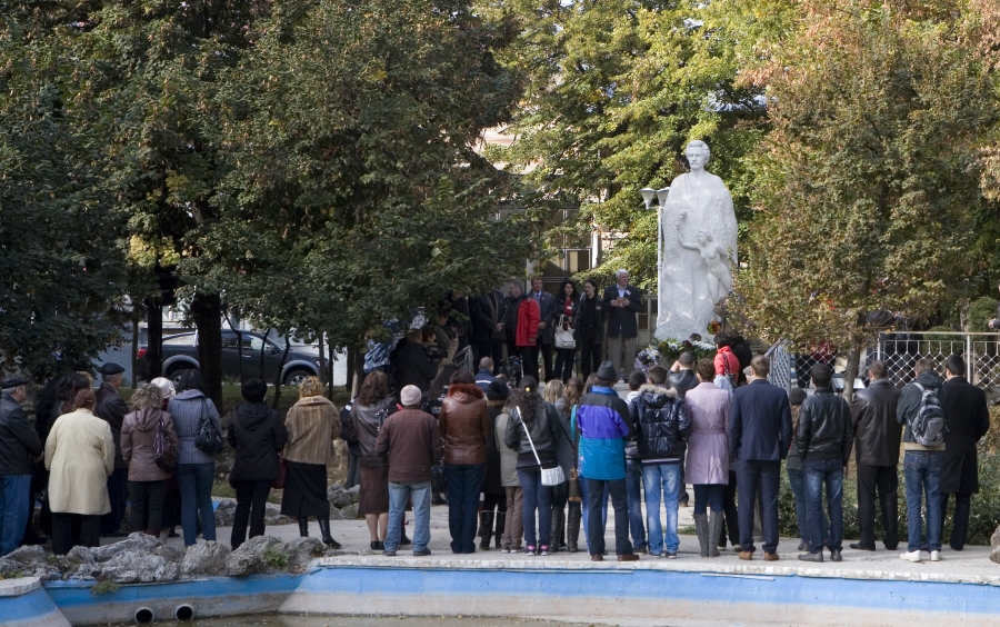 Statuia Luceafărului ne veghează de 100 de ani  