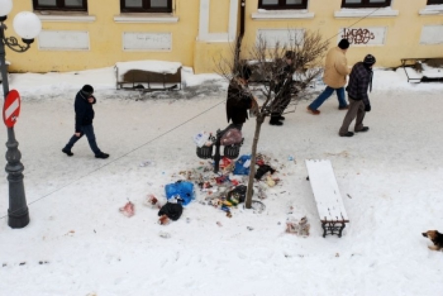 BRĂILA: Fosta stradă Regală a început să semene a COCINĂ