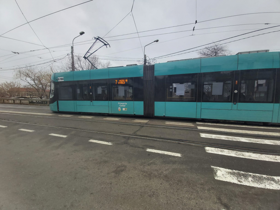 UPDATE. Accident cu tramvaiul pe strada Oțelarilor. Vatmanul și șoferul au venit împreună la poliție