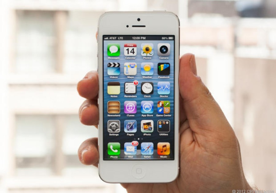 iPhone 5 în oferta Orange şi Vodafone. Primele livrări din 2 noiembrie