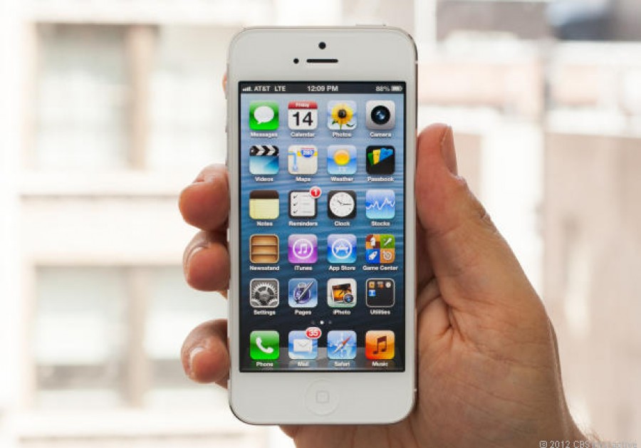 iPhone 5 în oferta Orange şi Vodafone. Primele livrări din 2 noiembrie