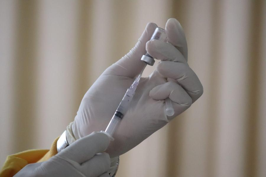 Imunizare împotriva SARS-CoV-2. Aproape 1.500 de gălățeni au mers duminică la vaccinare