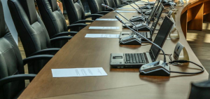 Aleşii locali, convocaţi în şedinţă extraordinară