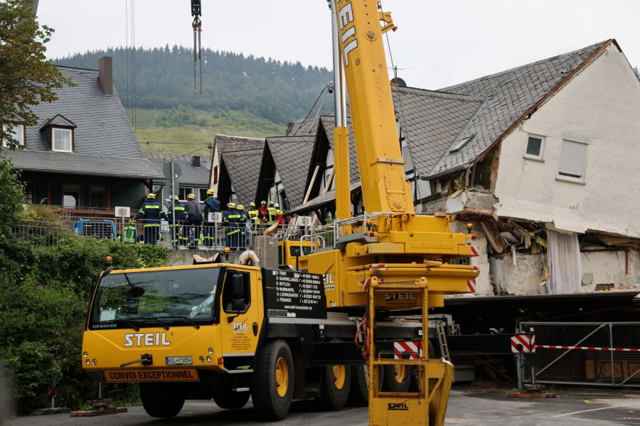 Un hotel din Germania s-a prăbușit peste oameni
