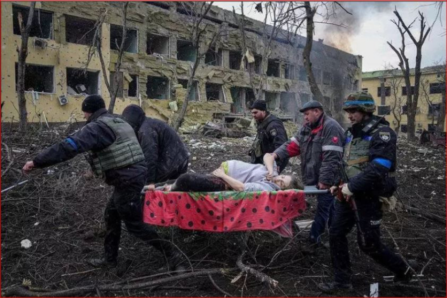 Femeia însărcinată rănită în bombardamentul maternităţii Mariupol a murit. Nici copilul nu a putut fi salvat