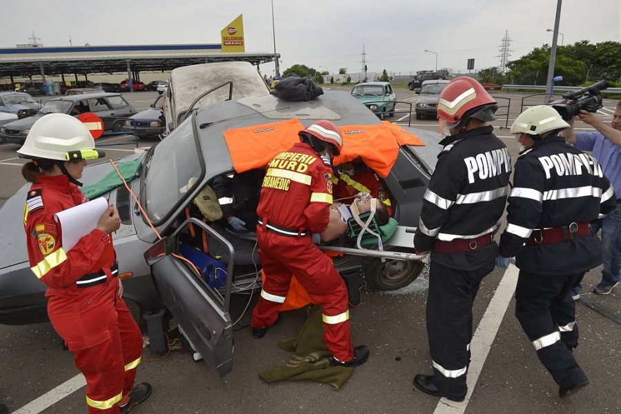 Paramedicii gălăţeni, printre CEI MAI BUNI SALVATORI din sud-estul României