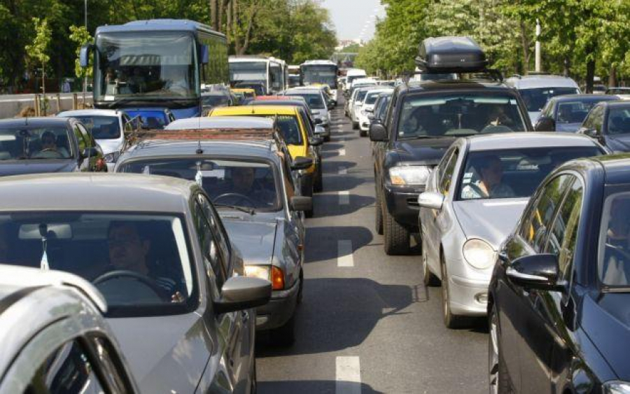 Încă 46.000 de autoturisme pe drumurile naţionale