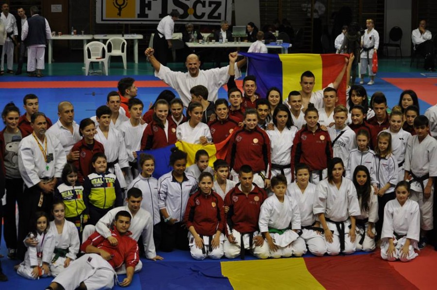 KARATE TRADIŢIONAL: Avalanşă de medalii pentru gălăţeni la Mondiale