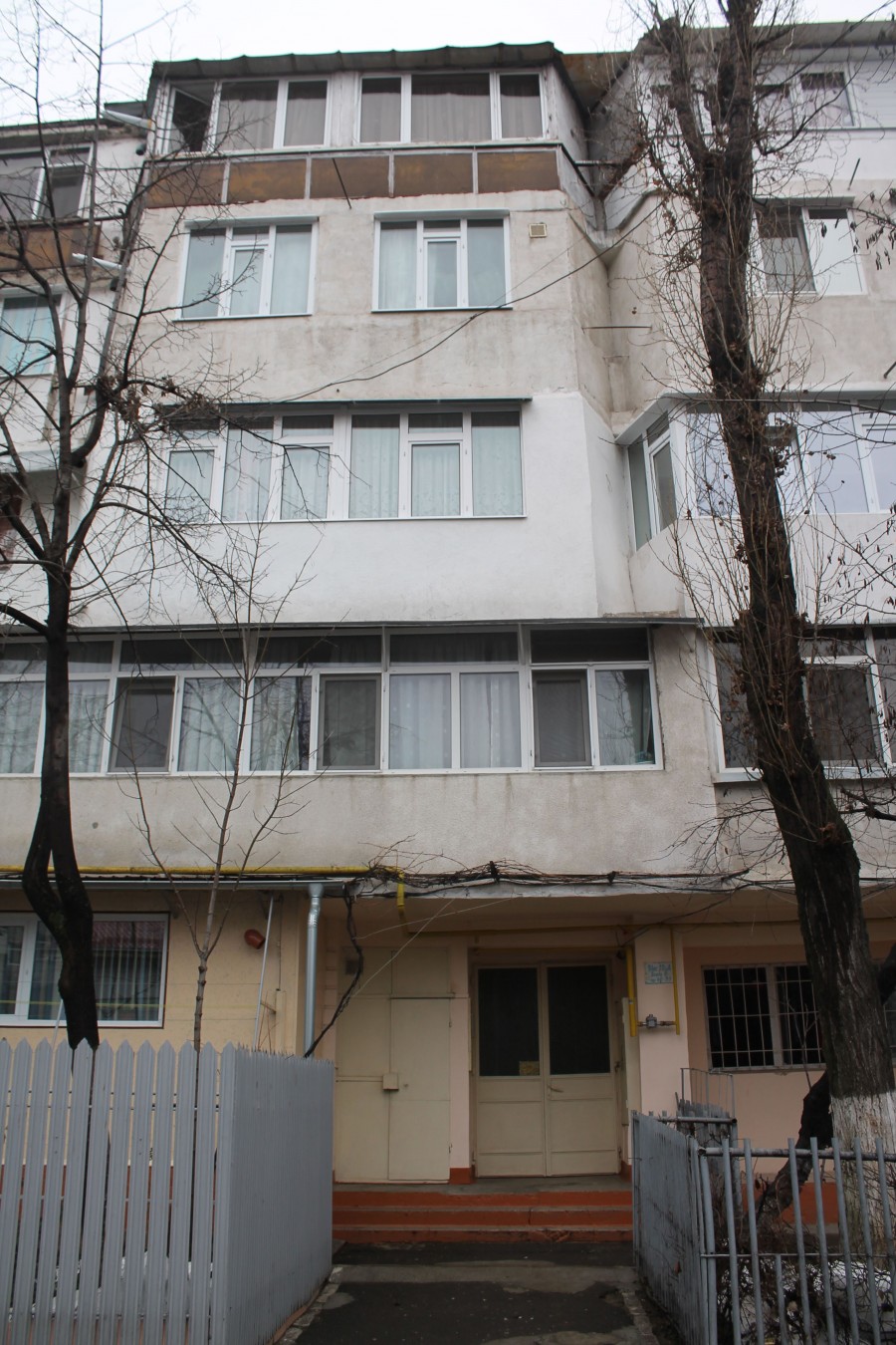 RĂZBOIUL CĂLDURII la Galaţi/ Oamenii nu sunt lăsaţi să scape de DATORII