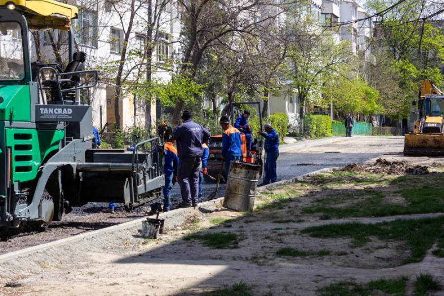 Cine supervizează lucrările din cartiere