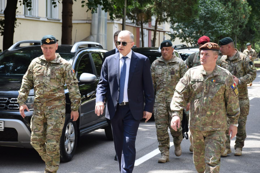 Mircea Geoană: „Rusia desfășoară un război hibrid în Republica Moldova”