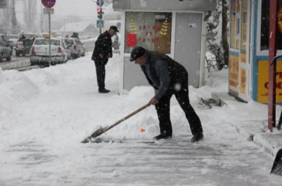 Prognoza meteo până pe 9 februarie/ Nu scăpăm de ninsoare şi de ger