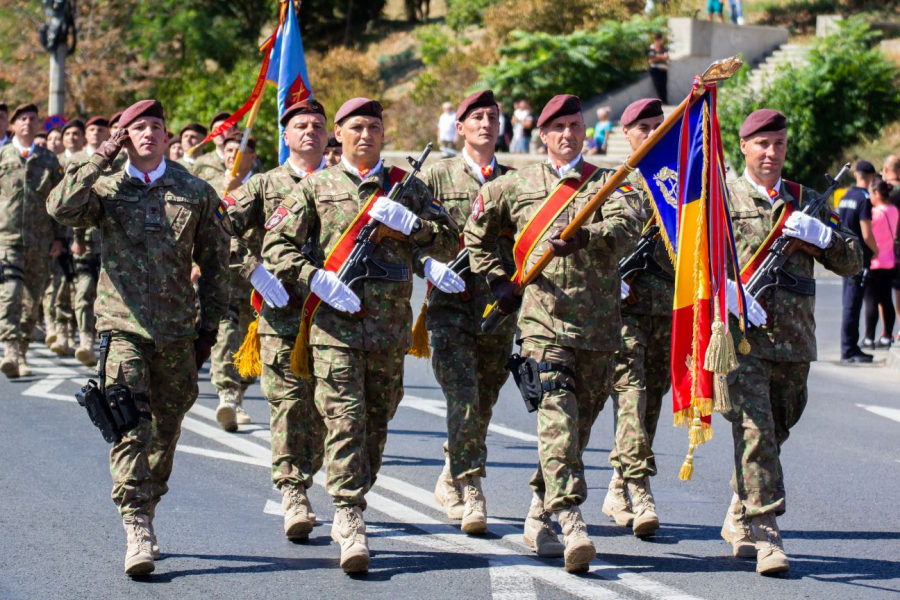 Ceremonial pentru repatrierea soldaţilor din Afganistan. ”Permiteţi să raportăm: Misiune Îndeplinită!” (FOTO și VIDEO)